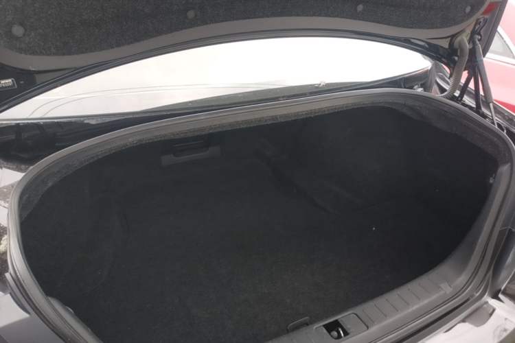 Used Infiniti Q70 2015 Q70L 2.5L Elite Edition Trunk