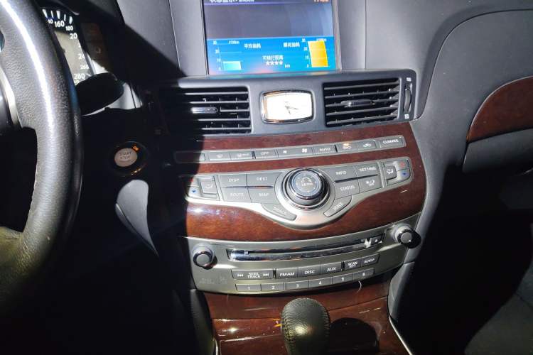 Used Infiniti Q70 2015 Q70L 2.5L Enjoyment Edition Audio And AC Panel
