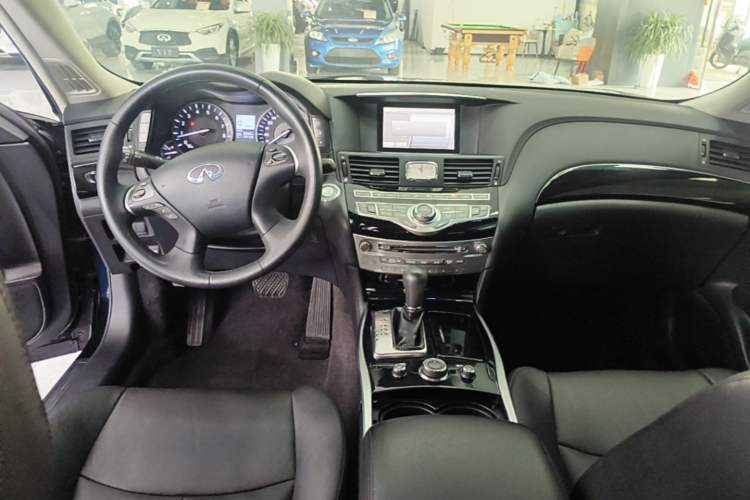 Used Infiniti Q70 2015 Q70L 2.5L Elite Edition Center Console