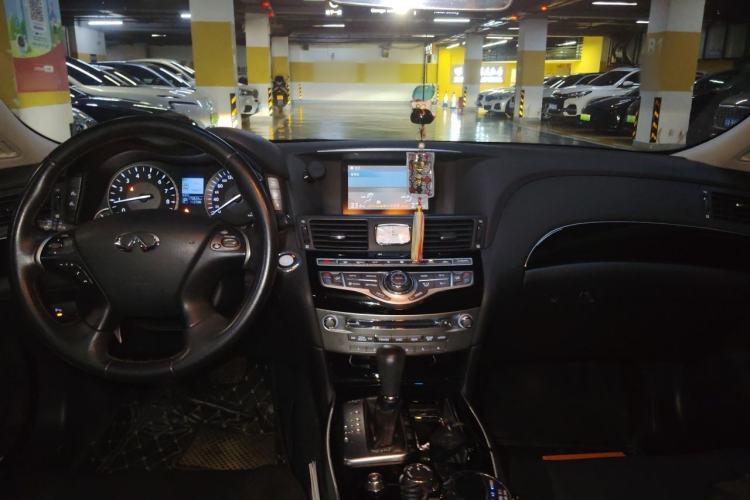 Used Infiniti Q70 2015 Q70L 2.5L Elite Edition Center Console