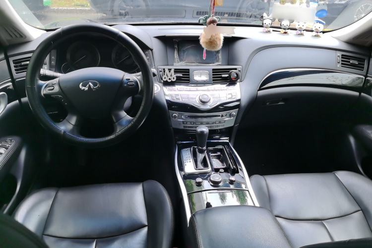 Used Infiniti Q70 2015 Q70L 2.5L Elite Edition Center Console