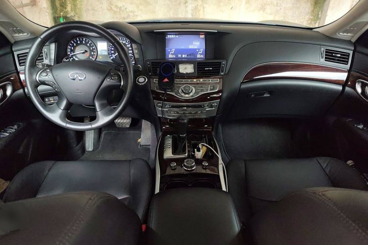 Used Infiniti Q70 2015 Q70L 2.5L Enjoyment Edition Center Console