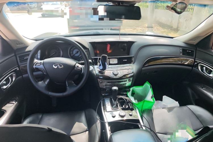 Used Infiniti Q70 2015 Q70L 2.5L Elite Edition Center Console
