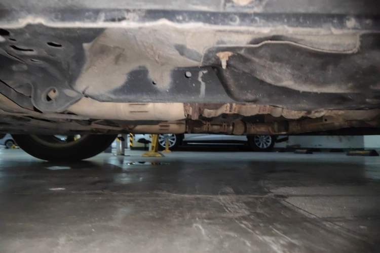 Used Infiniti Q70 2015 Q70L 2.5L Elite Edition Chassis Front Left