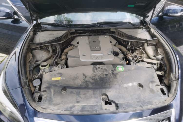 Used Infiniti Q70 2015 Q70L 2.5L Enjoyment Edition Engine Bay
