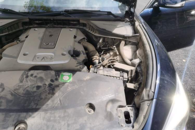 Used Infiniti Q70 2015 Q70L 2.5L Enjoyment Edition Engine Bay Left