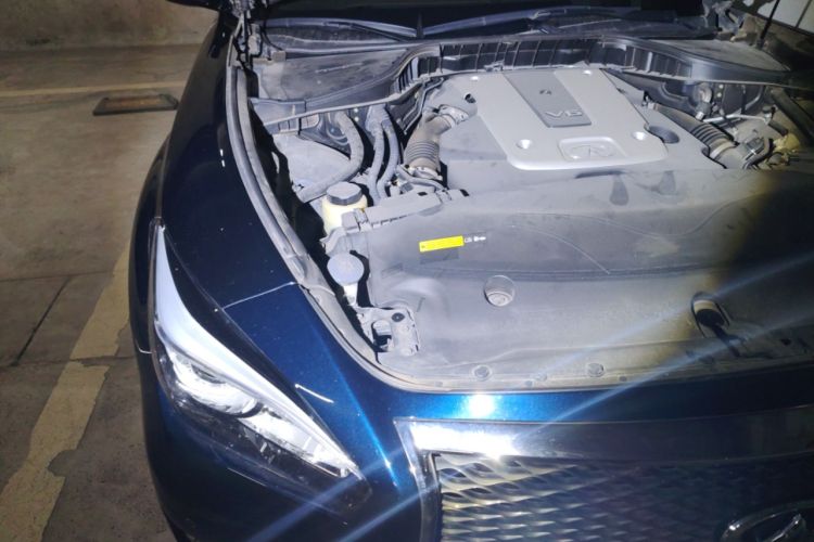 Used Infiniti Q70 2015 Q70L 2.5L Enjoyment Edition Engine Bay Right