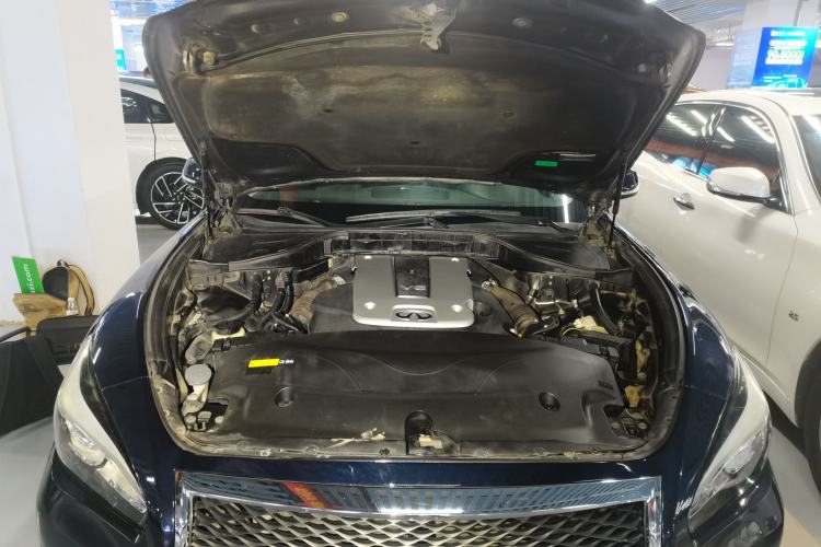 Used Infiniti Q70 2015 Q70L 2.5L Elite Edition Engine Bay