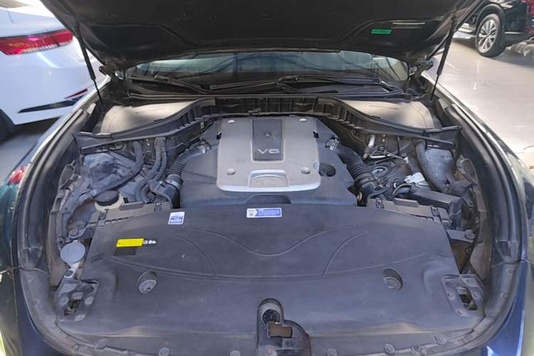 Used Infiniti Q70 2015 Q70L 2.5L Elite Edition Engine Bay