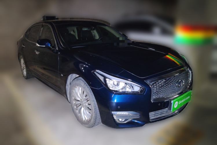 Used Infiniti Q70 2015 Q70L 2.5L Enjoyment Edition Front Right 45 Deg