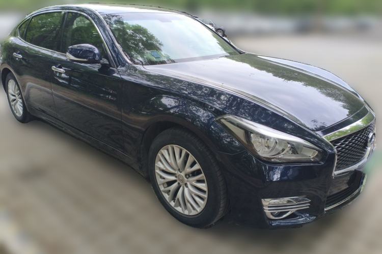 Used Infiniti Q70 2015 Q70L 2.5L Enjoyment Edition Front Right 45 Deg