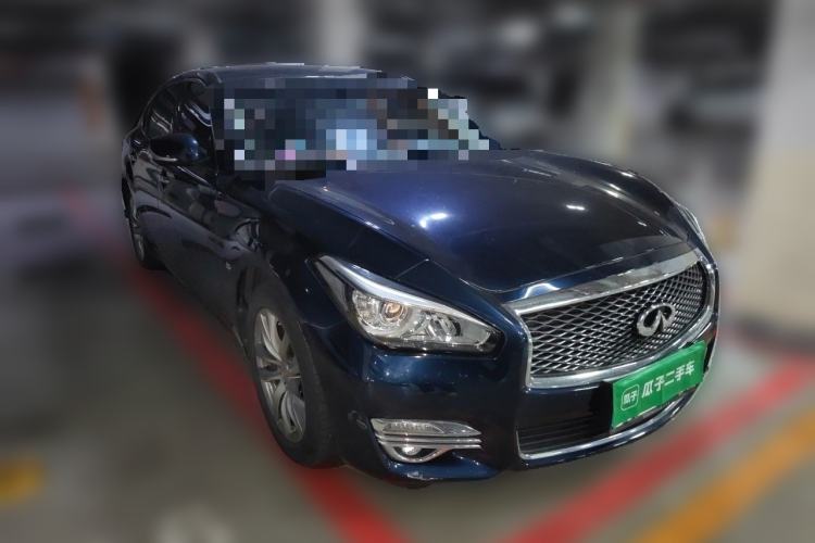 Used Infiniti Q70 2015 Q70L 2.5L Elite Edition Front Right 45 Deg