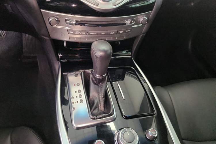 Used Infiniti Q70 2015 Q70L 2.5L Elite Edition Gear Lever