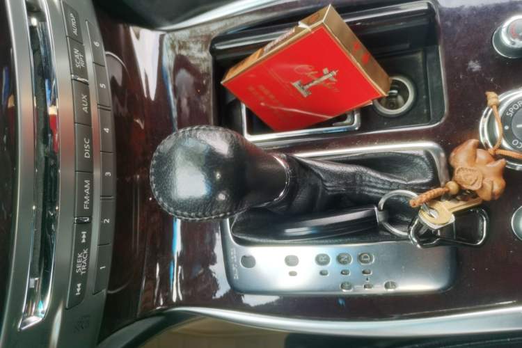 Used Infiniti Q70 2015 Q70L 2.5L Enjoyment Edition Gear Lever