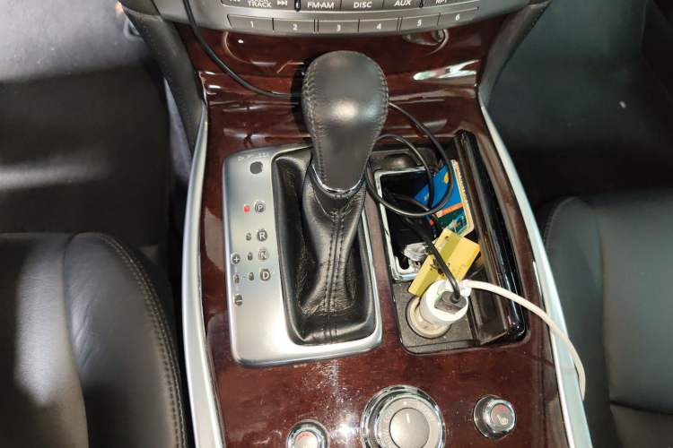 Used Infiniti Q70 2015 Q70L 2.5L Enjoyment Edition Gear Lever