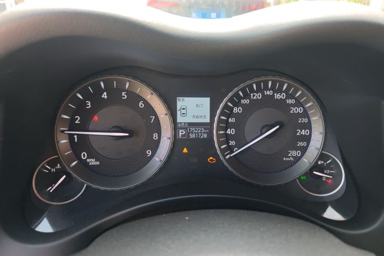 Used Infiniti Q70 2015 Q70L 2.5L Elite Edition Instrument Cluster