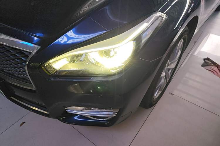 Used Infiniti Q70 2015 Q70L 2.5L Elite Edition Left Front Headlight