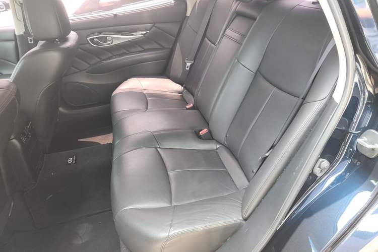 Used Infiniti Q70 2015 Q70L 2.5L Elite Edition Left Rear Seat
