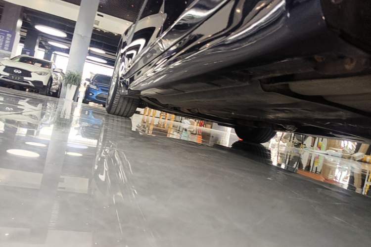 Used Infiniti Q70 2015 Q70L 2.5L Elite Edition Left Side Sill