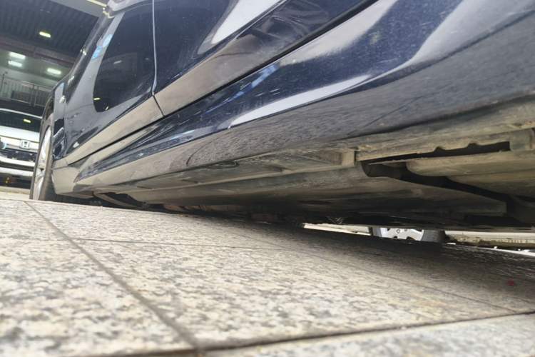 Used Infiniti Q70 2015 Q70L 2.5L Elite Edition Left Side Sill