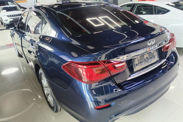 Used Infiniti Q70 2015 Q70L 2.5L Elite Edition Rear Left 45 Deg