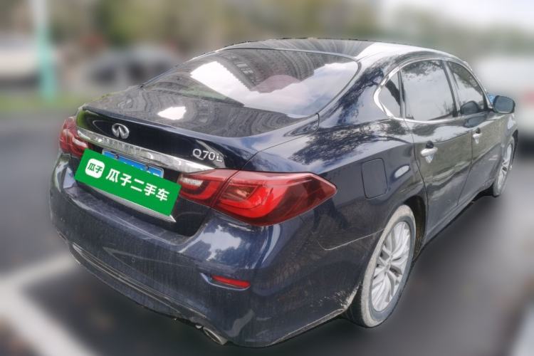 Used Infiniti Q70 2015 Q70L 2.5L Enjoyment Edition Rear Right 45 Deg