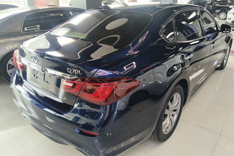Used Infiniti Q70 2015 Q70L 2.5L Elite Edition Rear Right 45 Deg
