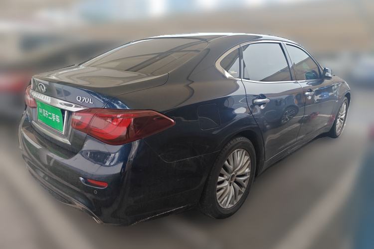 Used Infiniti Q70 2015 Q70L 2.5L Enjoyment Edition Rear Right 45 Deg