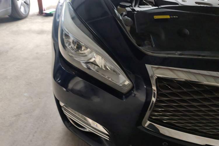 Used Infiniti Q70 2015 Q70L 2.5L Enjoyment Edition Right Front Headlight
