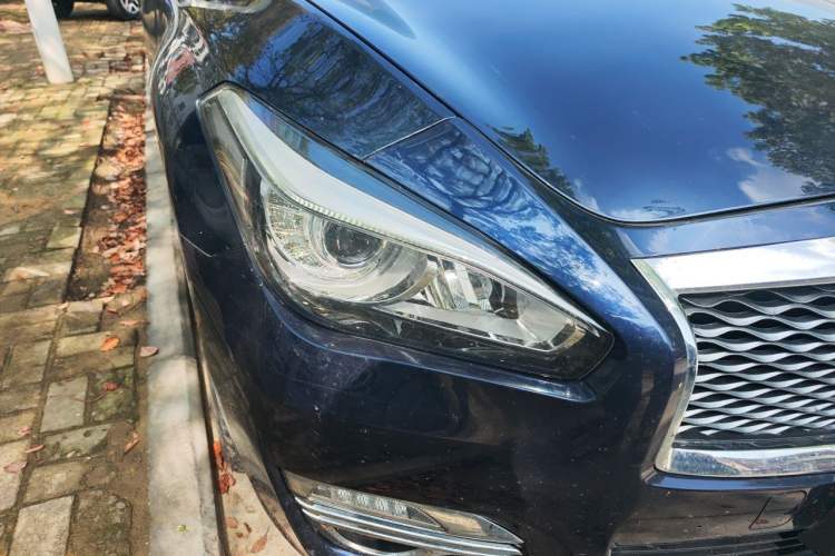Used Infiniti Q70 2015 Q70L 2.5L Elite Edition Right Front Headlight