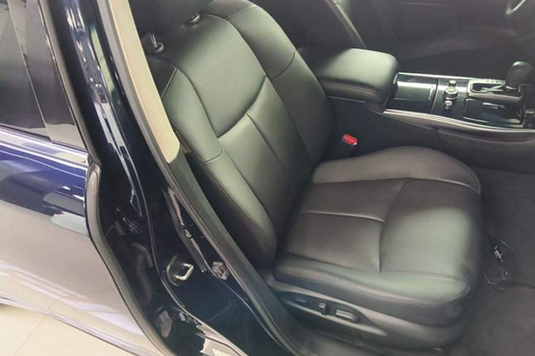 Used Infiniti Q70 2015 Q70L 2.5L Elite Edition Right Front Seat