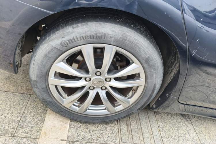 Used Infiniti Q70 2015 Q70L 2.5L Elite Edition Right Rear Wheel Hub