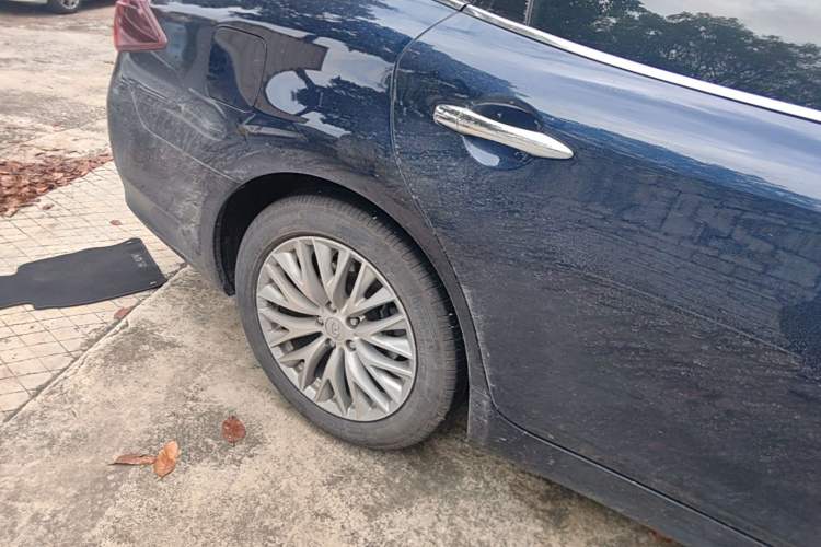 Used Infiniti Q70 2015 Q70L 2.5L Enjoyment Edition Right Rear Wheel Hub