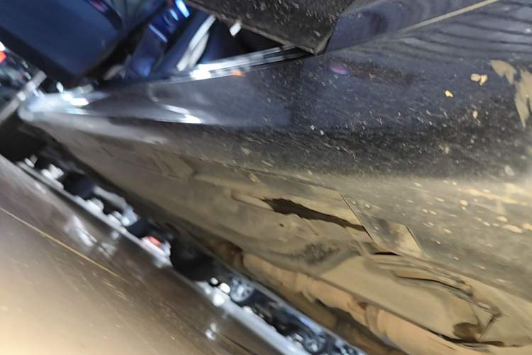 Used Infiniti Q70 2015 Q70L 2.5L Elite Edition Right Side Sill