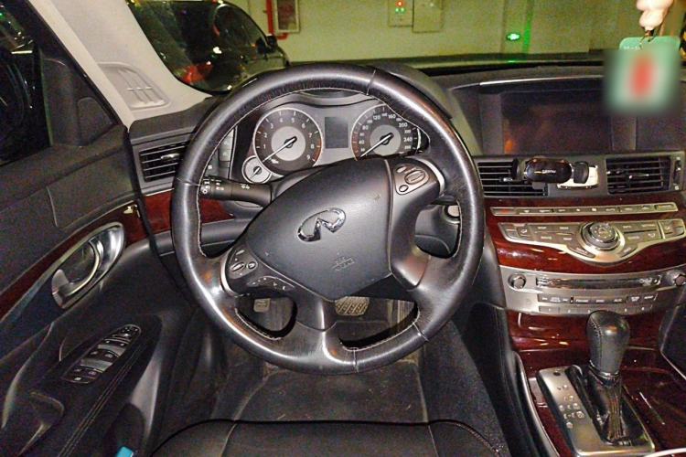 Used Infiniti Q70 2015 Q70L 2.5L Enjoyment Edition Steering Wheel