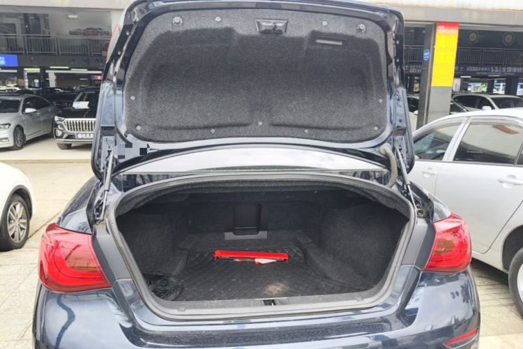 Used Infiniti Q70 2015 Q70L 2.5L Elite Edition Trunk