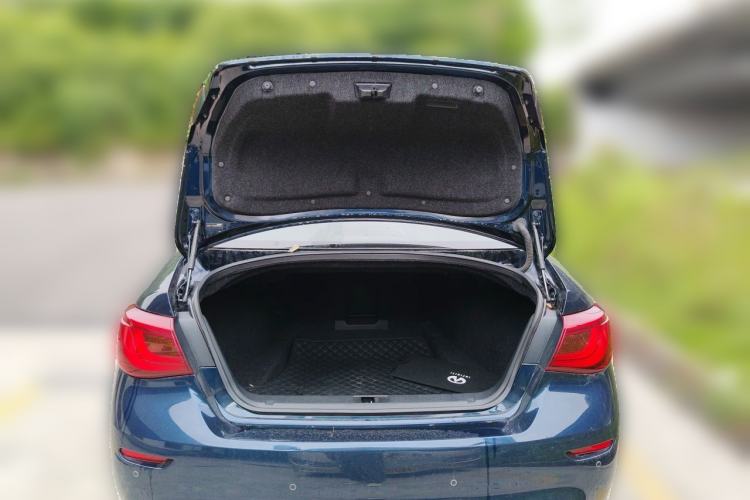 Used Infiniti Q70 2015 Q70L 2.5L Elite Edition Trunk