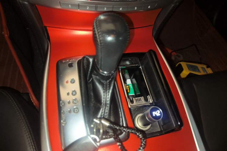 Used Infiniti Q70 2015 Q70L 2.5L Elite Edition Gear Lever