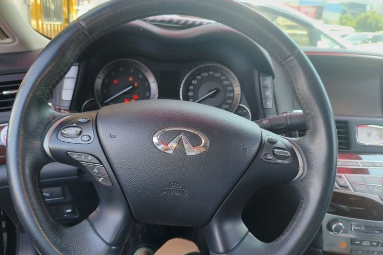 Used Infiniti Q70 2015 Q70L 2.5L Enjoyment Edition Steering Wheel