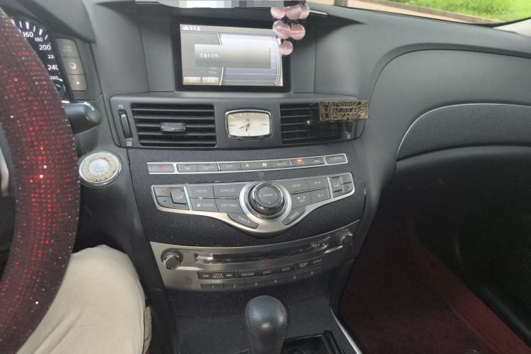 Used Infiniti Q70 2015 Q70L 2.5L Enjoyment Edition Audio And AC Panel