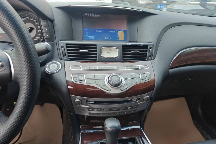 Used Infiniti Q70 2015 Q70L 2.5L Enjoyment Edition Audio And AC Panel