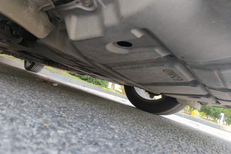 Used Infiniti Q70 2015 Q70L 2.5L Elite Edition Chassis Front Right