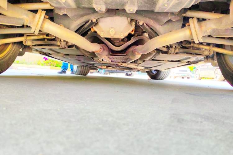 Used Infiniti Q70  Chassis Rear