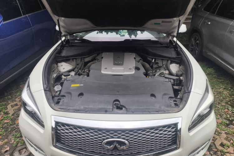 Used Infiniti Q70 2015 Q70L 2.5L Elite Edition Engine Bay