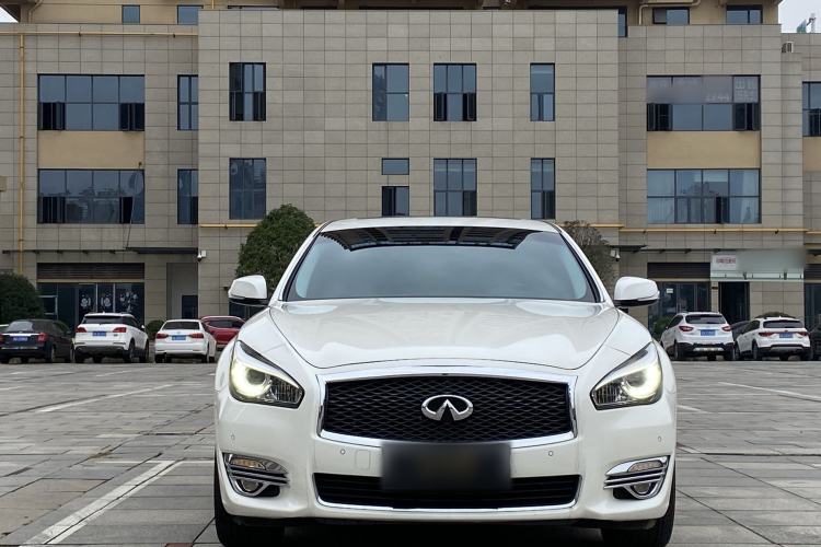 Used Infiniti Q70 2015 Q70L 2.5L Enjoyment Edition Exterior 1