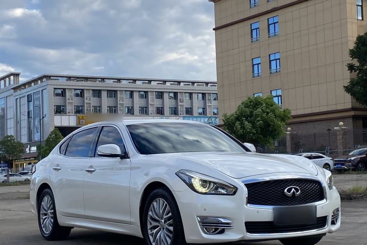 Used Infiniti Q70 2015 Q70L 2.5L Enjoyment Edition Exterior 2