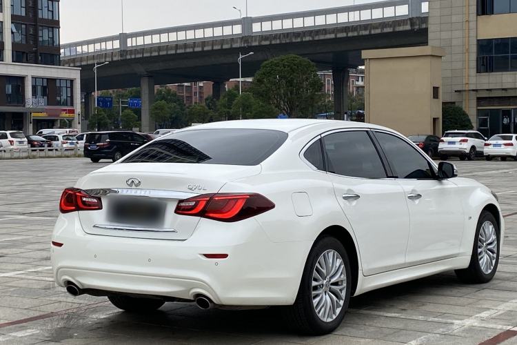 Used Infiniti Q70 2015 Q70L 2.5L Enjoyment Edition Exterior 3