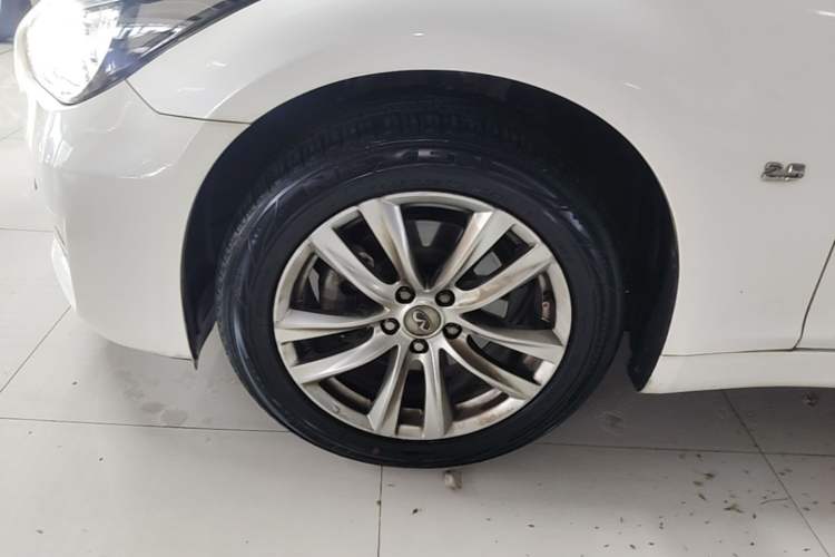 Used Infiniti Q70 2015 Q70L 2.5L Elite Edition Exterior 4