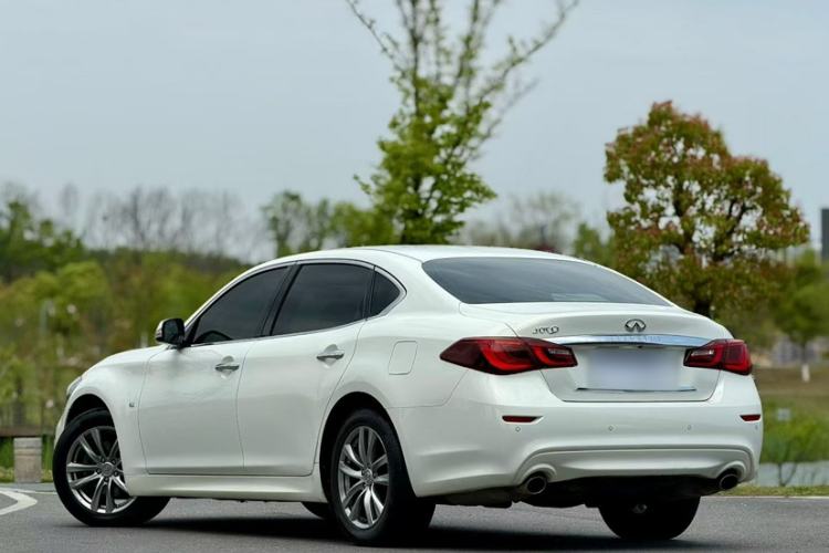 Used Infiniti Q70 2015 Q70L 2.5L Elite Edition Exterior 4