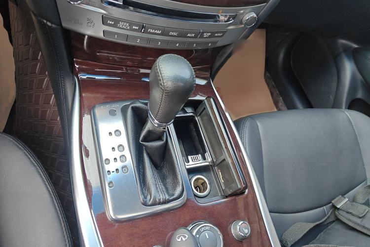 Used Infiniti Q70 2015 Q70L 2.5L Enjoyment Edition Gear Lever